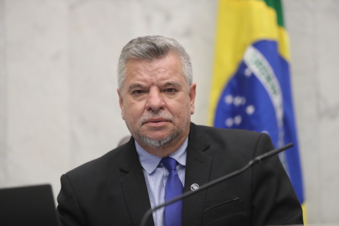 De acordo com o texto, comerciantes ou pessoas que possuam estes tipos de equipamentos em seus estabelecimentos terão prazo de 30 dias, a partir da publicação da Lei, para retirá-los dos locais públicos ou com acesso de pessoas. / Créditos: Orlando Kissne