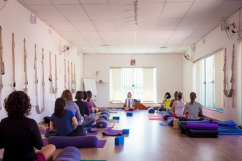Yoga Pé no Chão