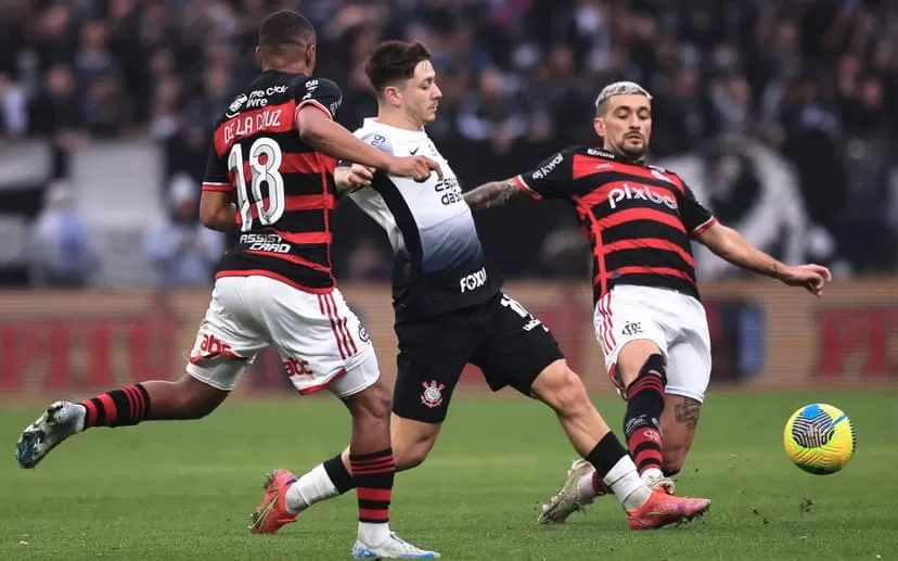 Flamengo eliminou o Corinthians da Copa do Brasil (Foto: Ettore Chiereguini/AGIF)