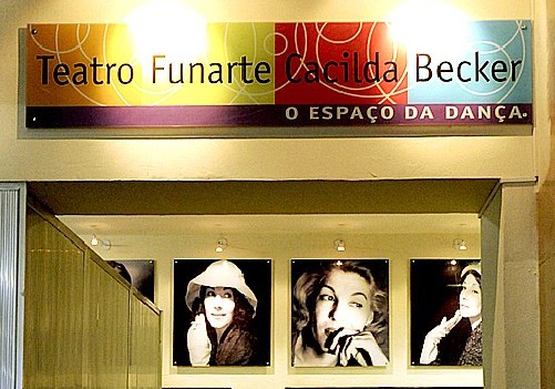 Fachada do Teatro Funarte Cacilda Becker - Acervo CCOM - Funarte